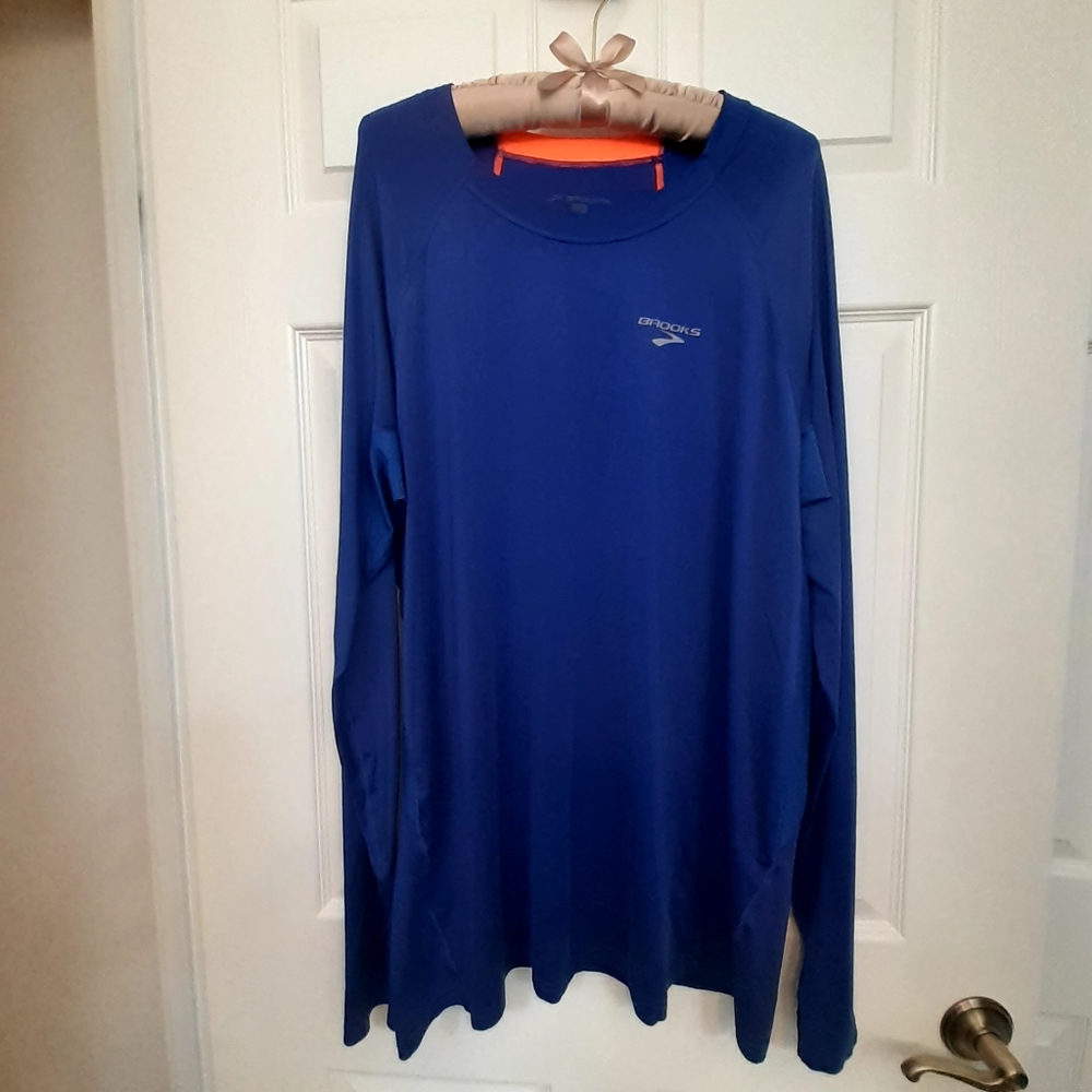 Brooks long sleeve size 2XL color blue